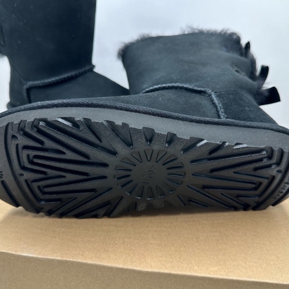 UGG Bailey Bow II Boot - Picture 4 of 5